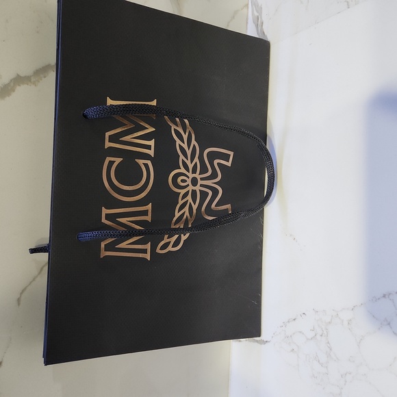 MCM Dahlia Unisex Mini Crossbody NWT men women - Picture 5 of 6